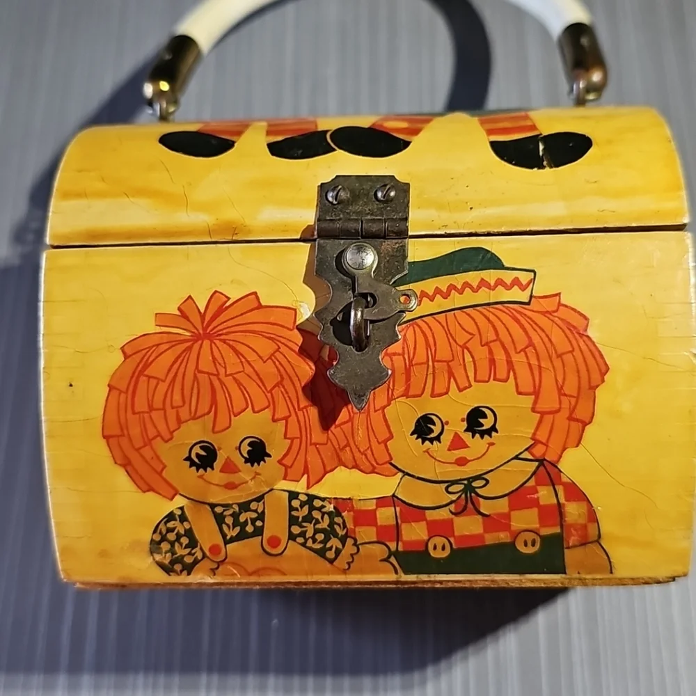 Vintage‎ Raggedy Ann And Andy Wooden Hobbie Purse Jewelry Box